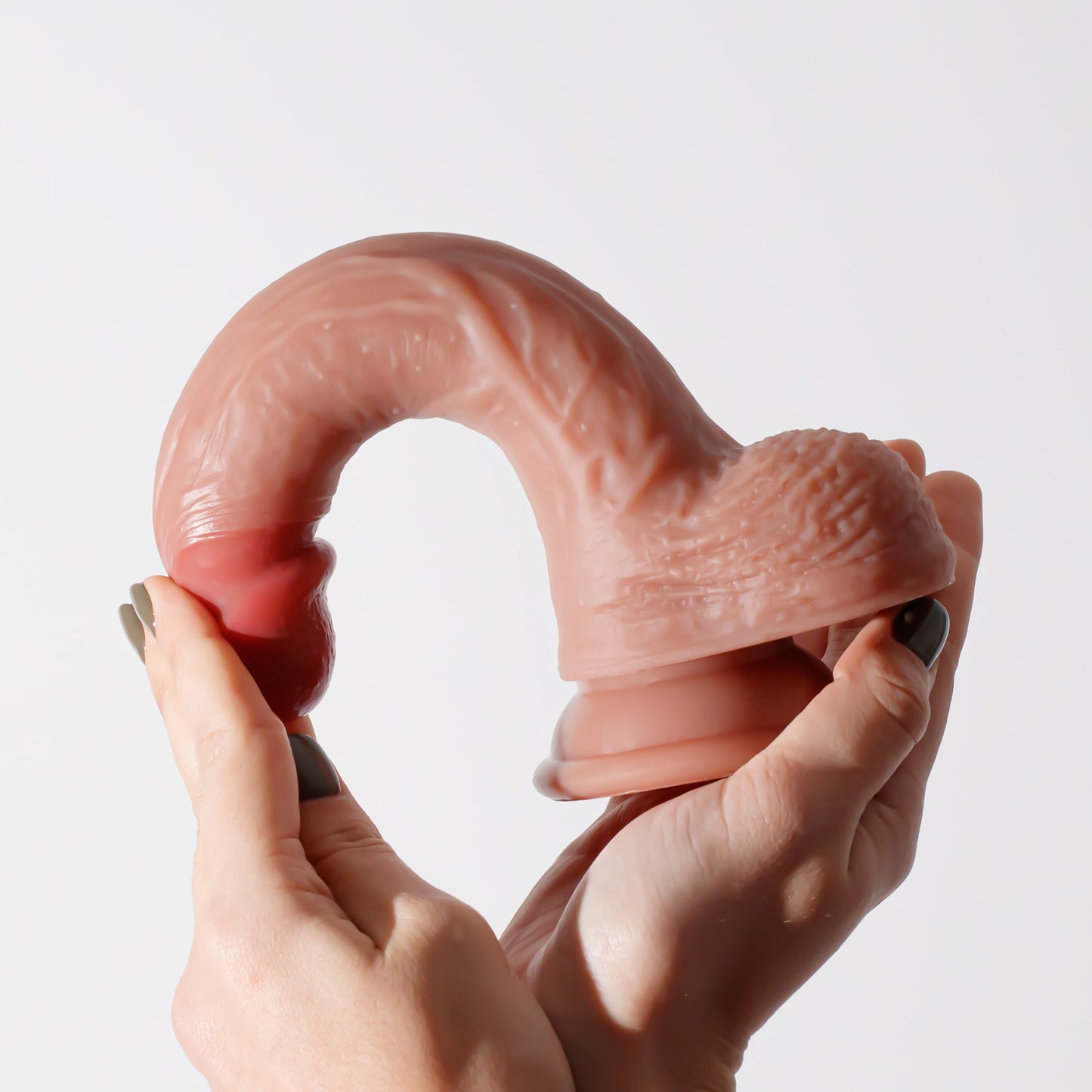 DILDO DE SILICONE LÍQUIDO INVIKTUS 8 CRUSHIOUS PELE